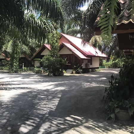 Nampueng Resort Chumphon Exterior photo